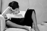 jongen die leest