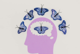 Een brein waaruit verschillende vlinders komen